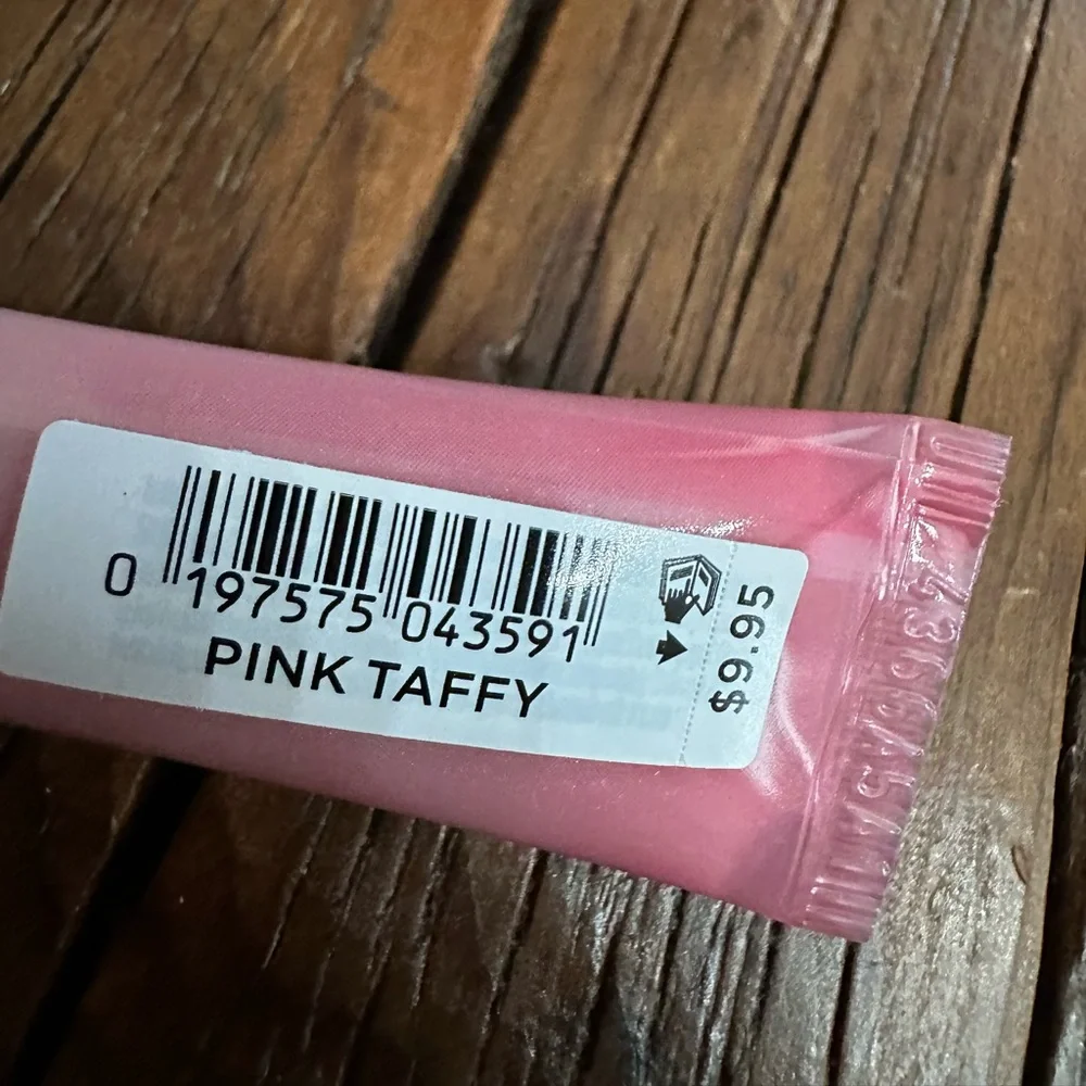 PINK Victoria’s Secret Gummy Lip Gloss in Pink Taffy 9.6g/0.34oz